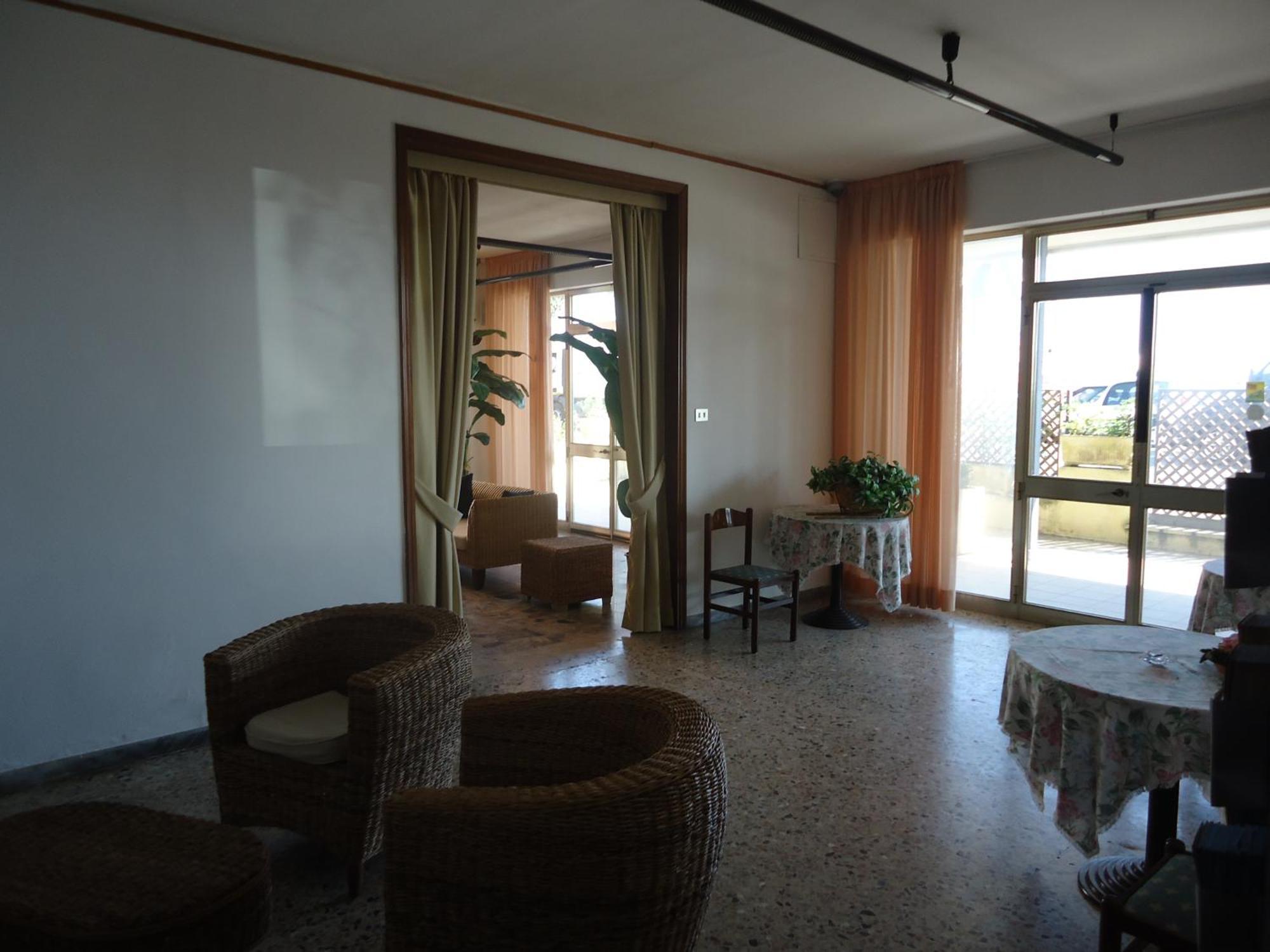 רימיני Hotel L&V מראה חיצוני תמונה