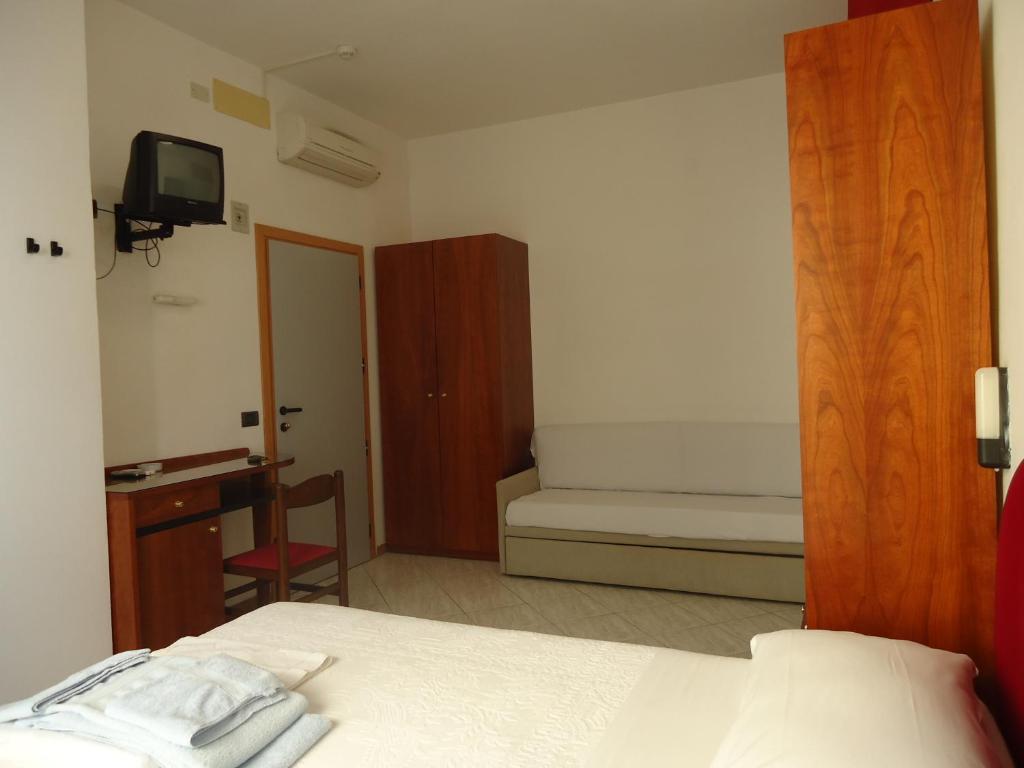 רימיני Hotel L&V חדר תמונה